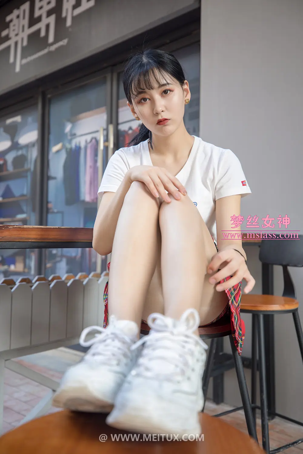 [MSLASS梦丝女神] 2019-05-23 油光丝袜少女 可岚 [74P1V-911MB]